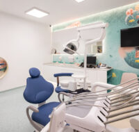 Cabinet dentar stomatologie copii - Clinicile Dr. Leahu Ploiesti