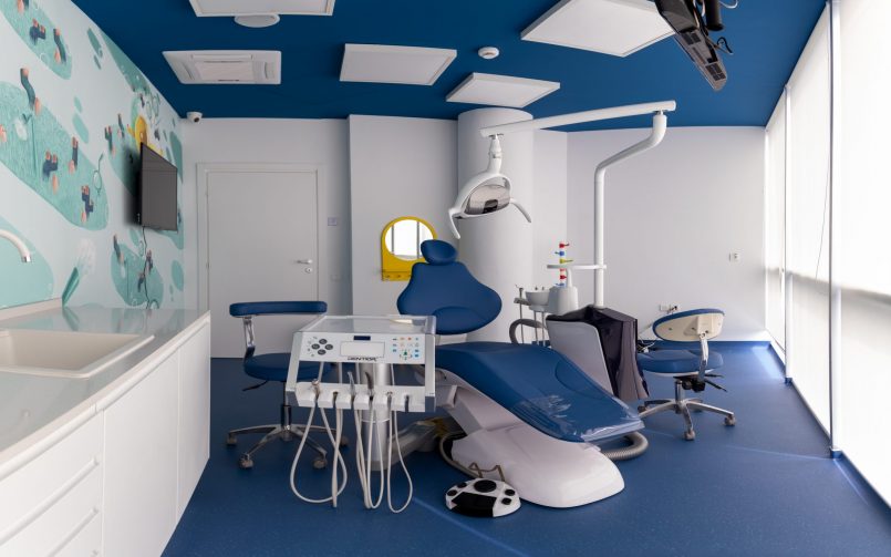 cabinet stomatologic din Clinica Dentara Dr. Leahu Constanta