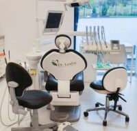 Scaun stomatologic din Clinicile Dentare Dr. Leahu – Enayati Medical City