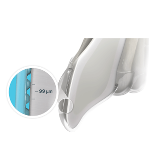 Sectiune care arata contactul cu suprafata dintilor a unei gutiere transparente, cu inscrisul „SPARK Clear Aligner System”